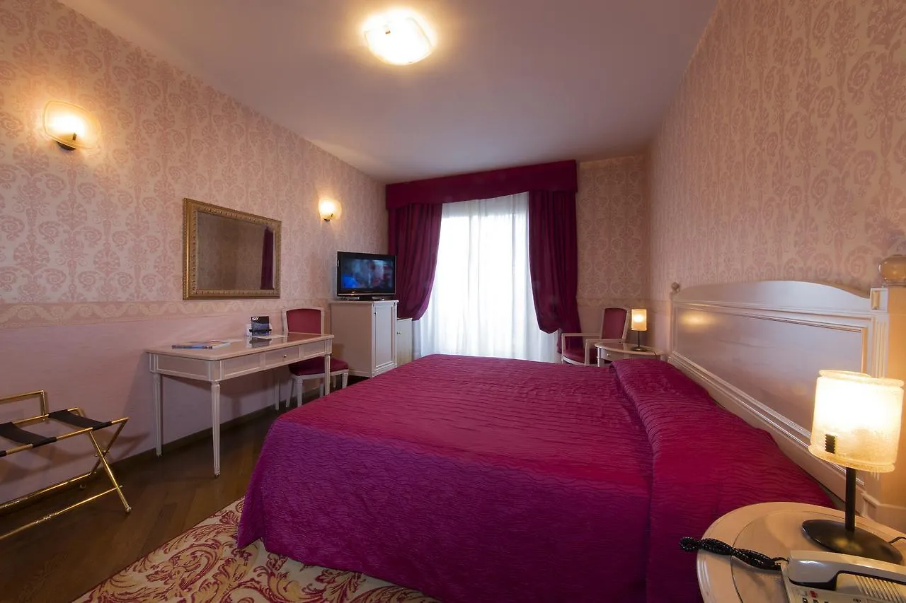 Hotel Catullo Sirmione